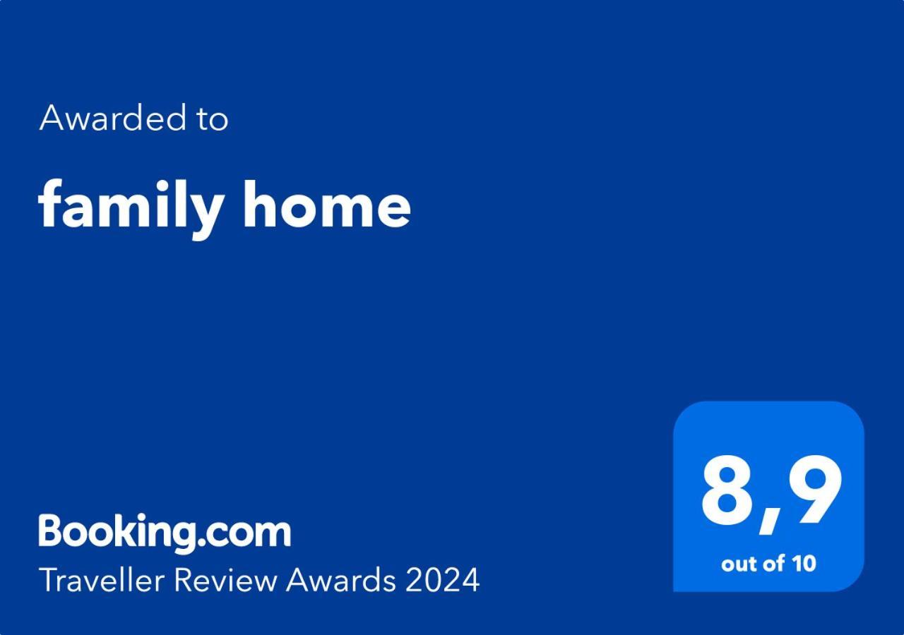Family Home ローマ エクステリア 写真